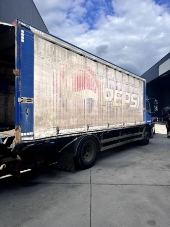 renault-midlum-24018-p4x2-big-0
