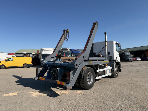 iveco-eurotech-retazovy-natahovac-kontajnerov-4x2-e3-vin-508-big-3