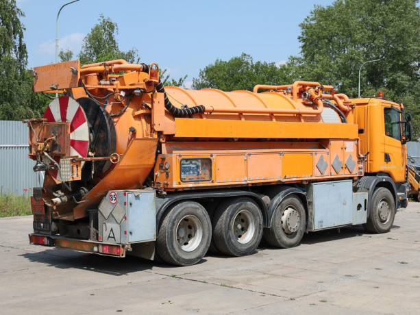scania-r-124-gb-fekal-33-tun-13-cbm-dve-komory-112-3-zvedaci-napravy-big-3