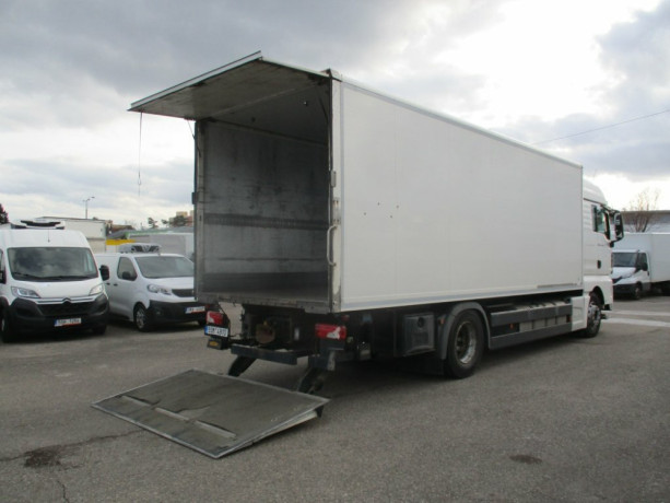 man-tgx-18440-big-3