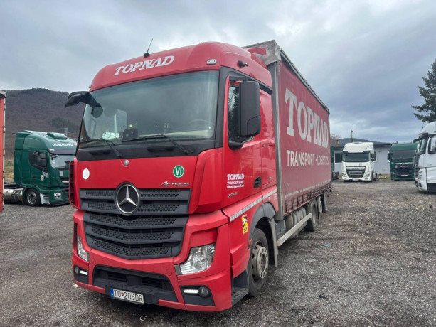 mercedes-actros-2542-panav-310kw-big-0