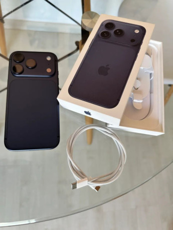 originalny-apple-iphone-17-pro-max-big-0