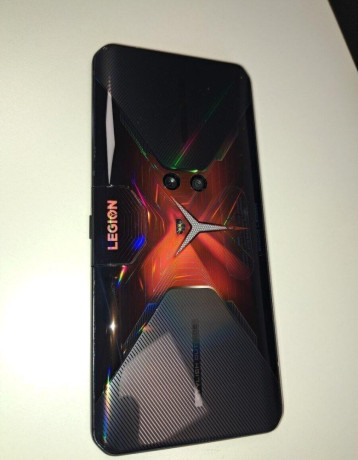 gaming-mobil-lenovo-legion-phone-l79031-herny-smartphone-big-2