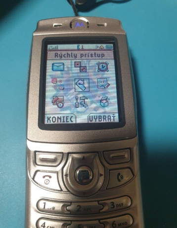 motorola-e365-big-4