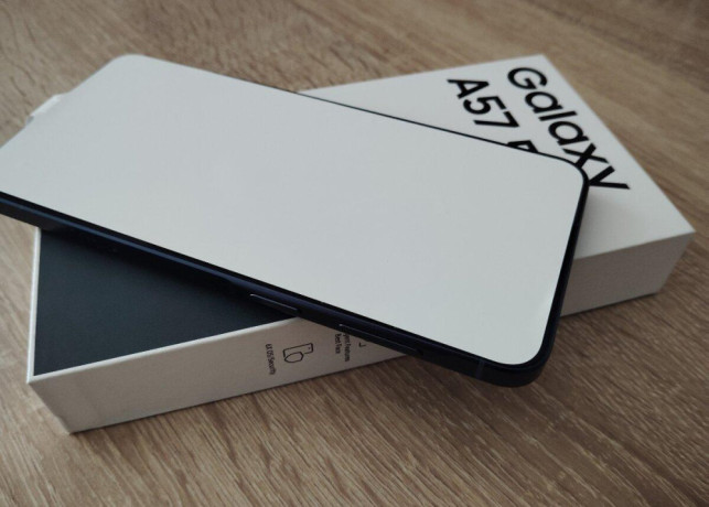 samsung-galaxy-a57-5g-8256gb-novy-big-1