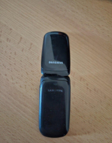 samsung-gt-e1150-vyklapaci-big-2