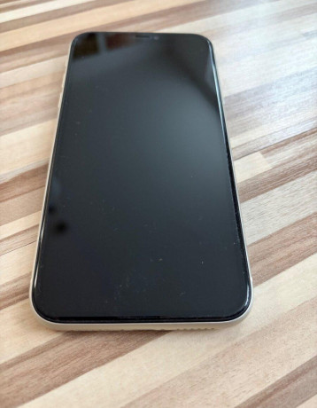 iphone-11-128gb-biely-big-1