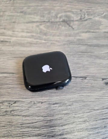 apple-watch-series-7-nike-45mm-gps-aluminium-case-big-0