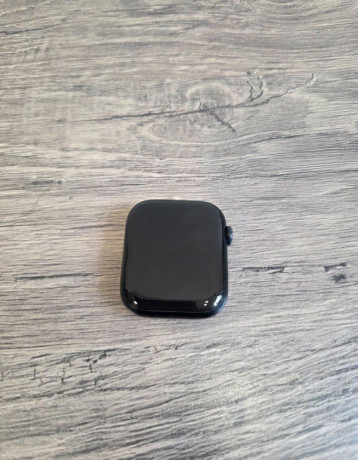 apple-watch-series-7-nike-45mm-gps-aluminium-case-big-2