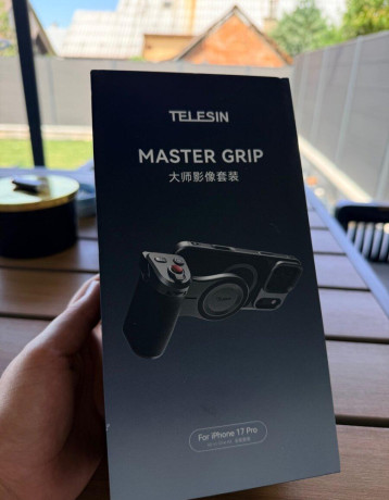 telesin-master-grip-novy-nepouzivany-set-pre-iphone-big-0