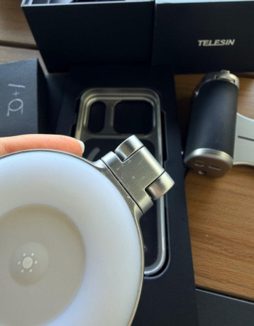 telesin-master-grip-novy-nepouzivany-set-pre-iphone-big-3