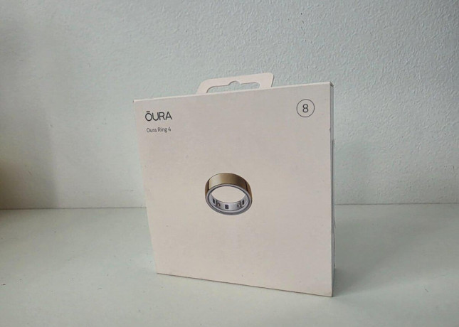inteligetny-prsten-oura-4-gold-velkost-8-big-0