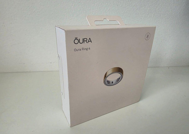 inteligetny-prsten-oura-4-gold-velkost-8-big-2