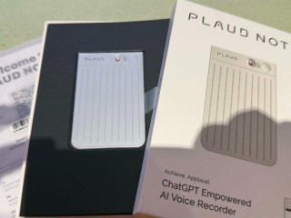 plaud-note-ai-diktafon-s-automatickym-prepisom-a-suhrnmi