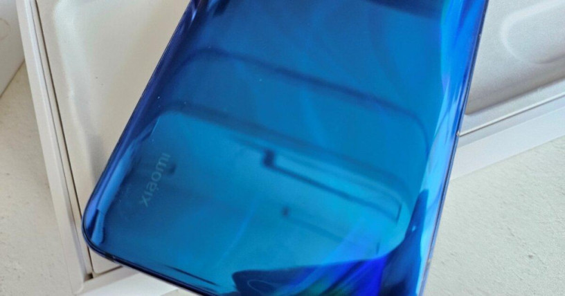 xiaomi-mi9-lite-664gb-big-1