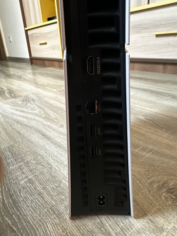 sony-playstation-5-slim-1tb-top-stav-este-v-zaruke-big-1