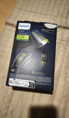 strihac-vlasov-hc351015-philips-big-1