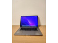 macbook-pro-15-2017-i7-16gb-256gb-small-1