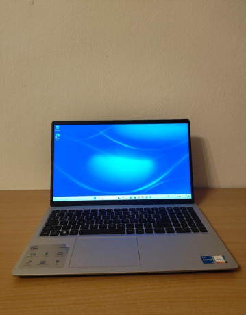 dell-inspiron-15-3520-i5-16gb-1tb-ssd-big-1