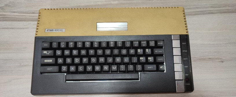 atari-800xl-big-0