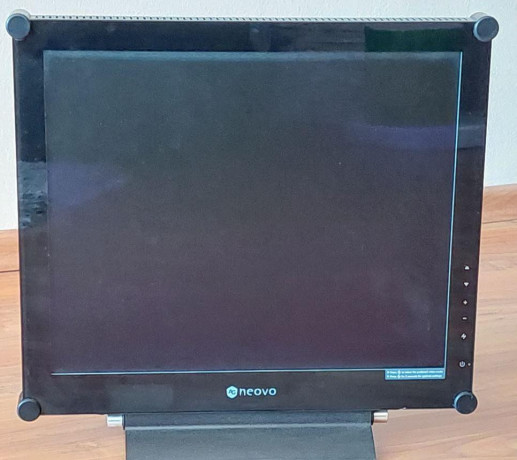 predam-pouzivany-monitor-neovo-x-19av-big-0