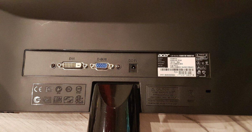 lcd-monitor-acer-22-big-2