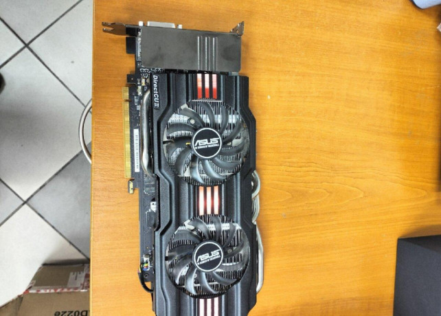 asus-geforce-gtx-670-directcu-ii-4-gb-otestovana-big-0
