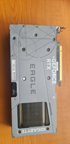 predam-gigabyte-geforce-rtx-4070-eagle-oc-12gb-big-4
