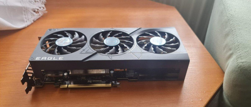predam-gigabyte-geforce-rtx-4070-eagle-oc-12gb-big-1