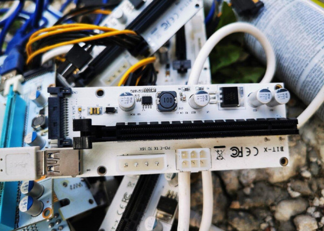 pcie-riser-big-1