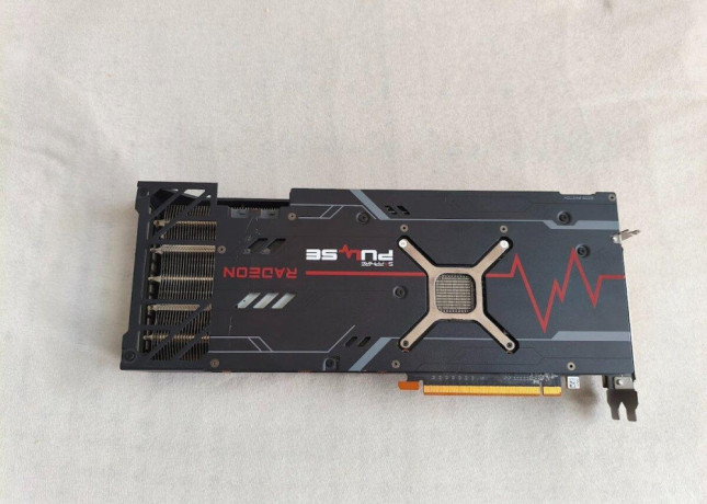 sapphire-pulse-rx-6800-xt-gaming-oc-16-gb-big-2