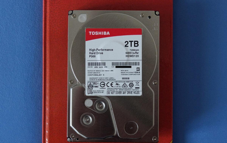 pevny-disk-hdd-35-toshibahitachi-p300-2tb-7200rpm-big-2