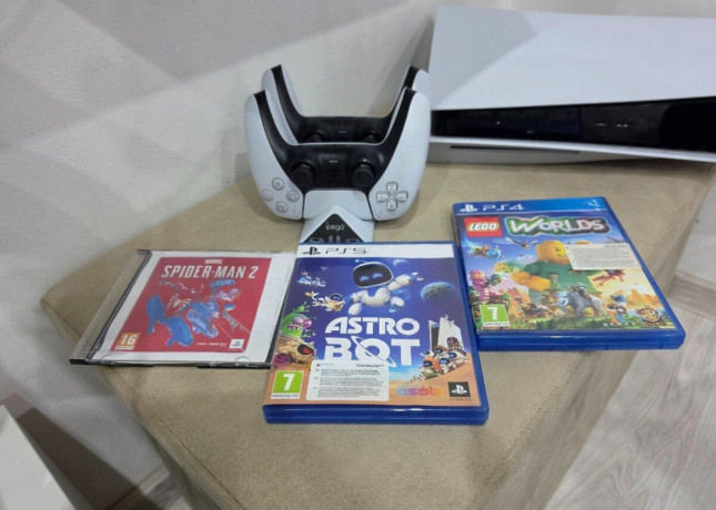 playstation-5-hry-2-ovladace-big-1