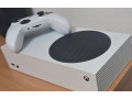 predam-hernu-konzolu-xbox-series-s-small-1