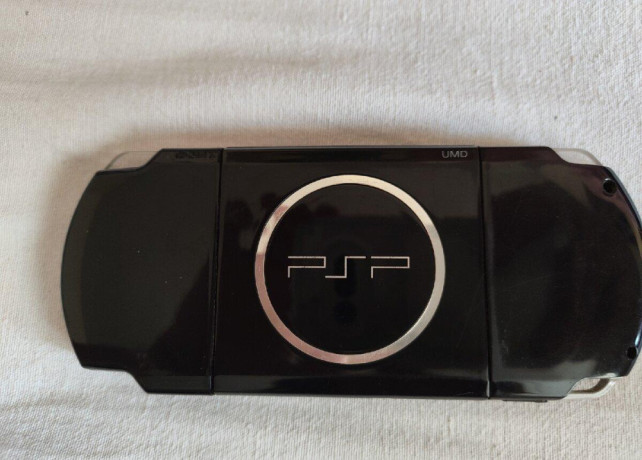 sony-psp-3004-big-2