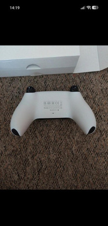 ps5-dualsense-ovladac-big-2