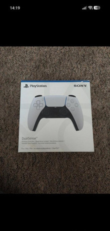 ps5-dualsense-ovladac-big-0