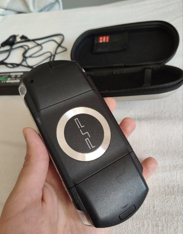 sony-psp-1004-big-2