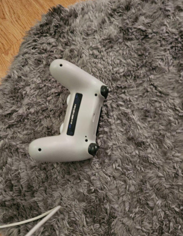 novy-nepouzivany-ps4-ovladac-big-1