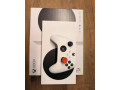 predam-xbox-series-s-top-stav-s-originalnou-krabicou-small-3