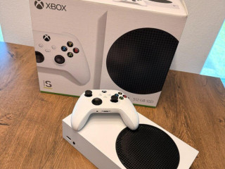 predam-xbox-series-s-top-stav-s-originalnou-krabicou