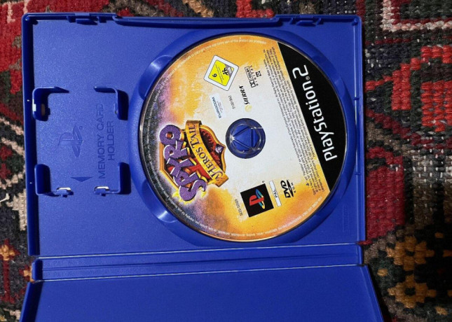 spyro-a-heros-tail-ps2-original-edicia-big-2