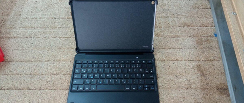 predam-bluetooth-klavesnicu-big-1