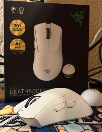 razer-deathadder-v4-pro-big-0