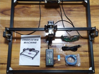 laserovy-gravirovaci-stroj-52x52cm-2500mw
