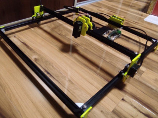 laserovy-gravirovaci-stroj-52x52cm-2500mw