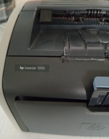valcova-tlaciaren-hp-laserjet-1010-big-1