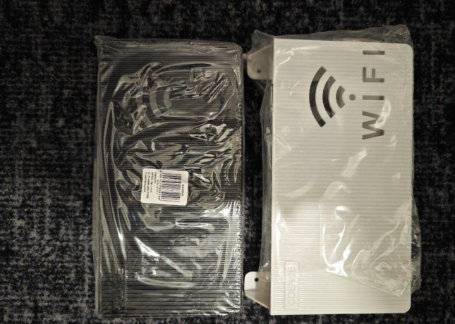 box-stojan-na-stenu-pre-wi-fi-router-big-2