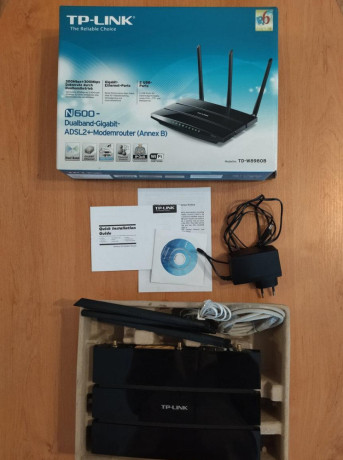 gigabitovy-router-tp-link-td-w8980b-big-3