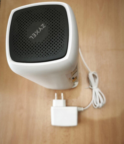 zyxel-nr5103v3-router-a-5g-antena-big-1